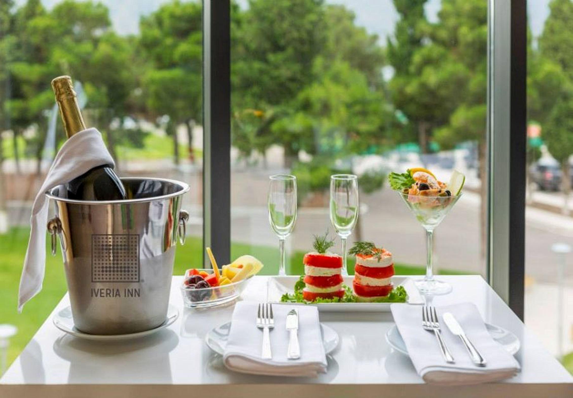 Iveria Inn Hotel Τυφλίδα Εξωτερικό φωτογραφία
