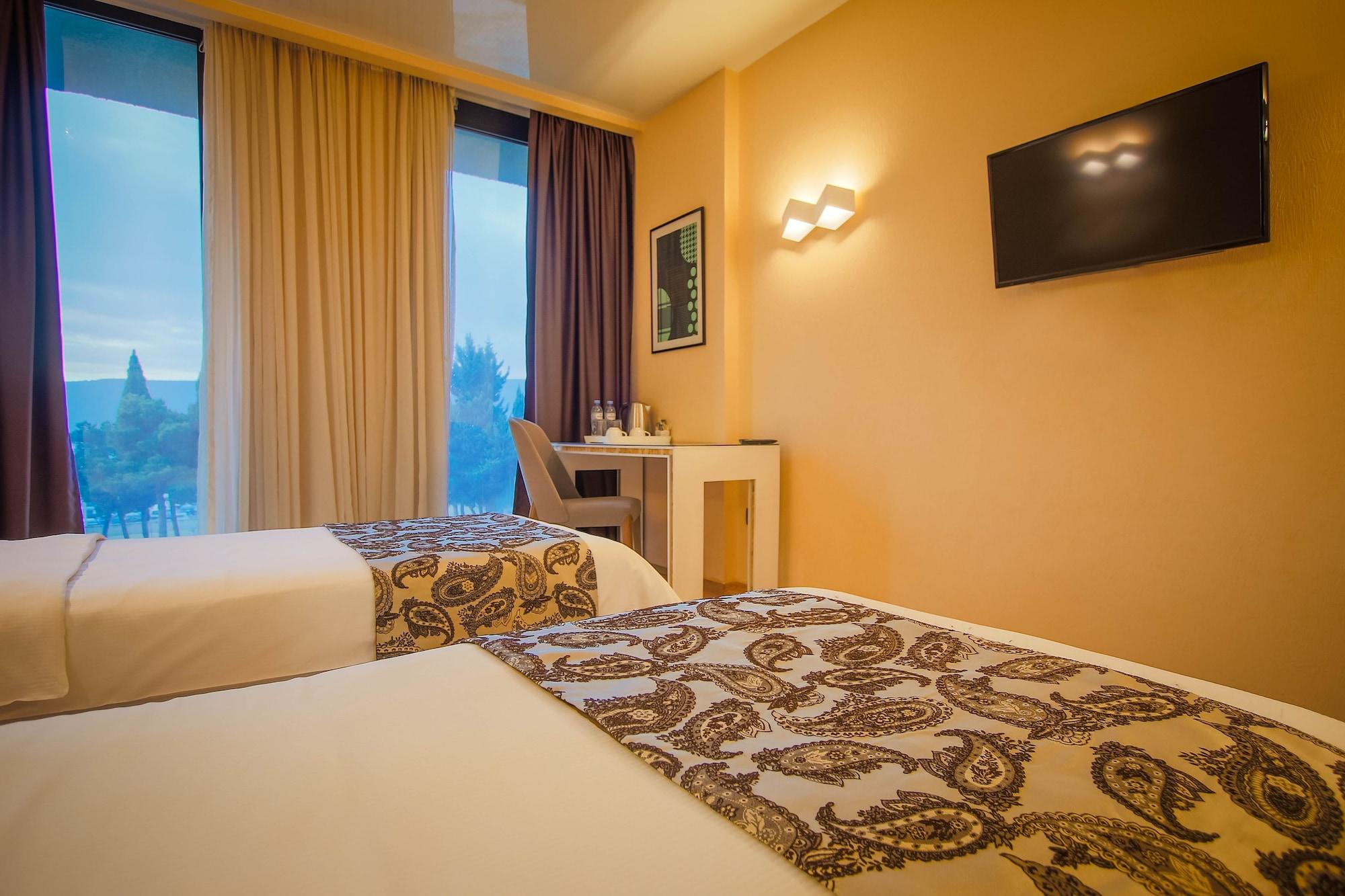 Iveria Inn Hotel Τυφλίδα Εξωτερικό φωτογραφία