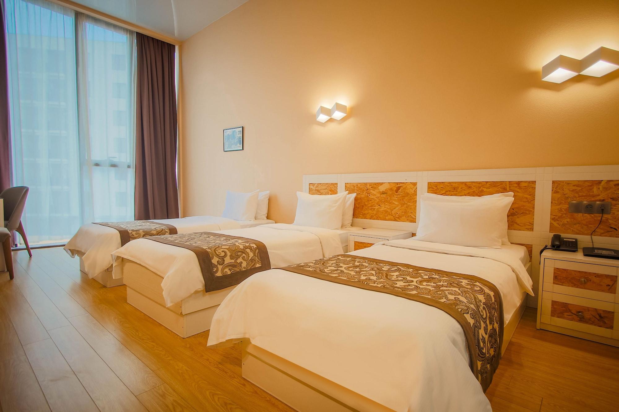 Iveria Inn Hotel Τυφλίδα Εξωτερικό φωτογραφία