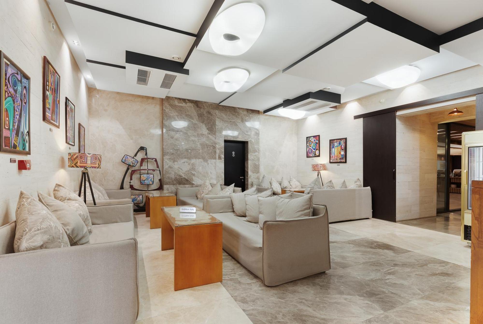Iveria Inn Hotel Τυφλίδα Εξωτερικό φωτογραφία