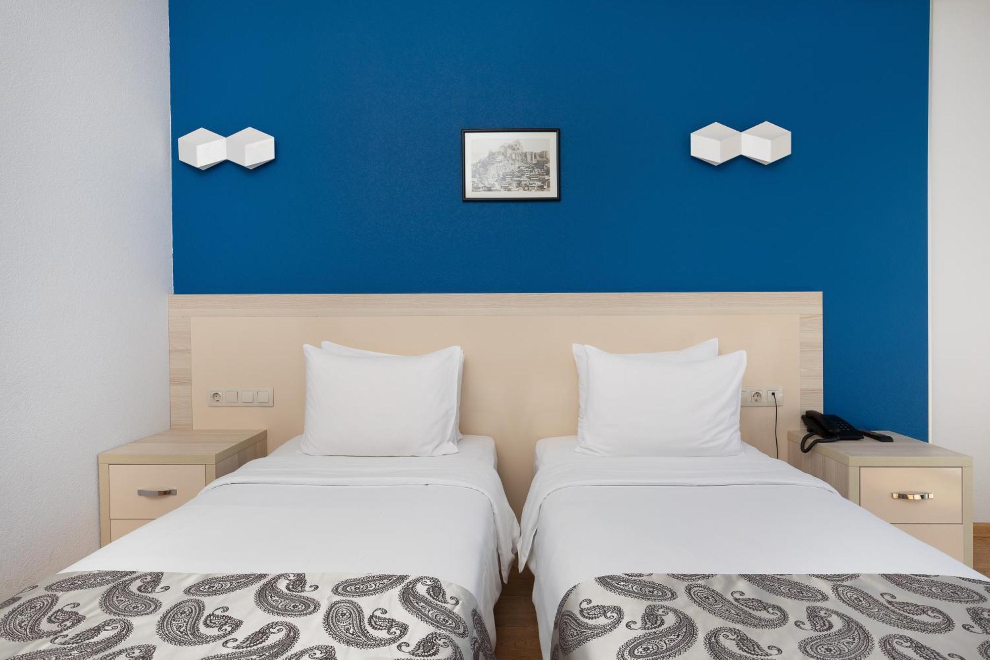 Iveria Inn Hotel Τυφλίδα Δωμάτιο φωτογραφία
